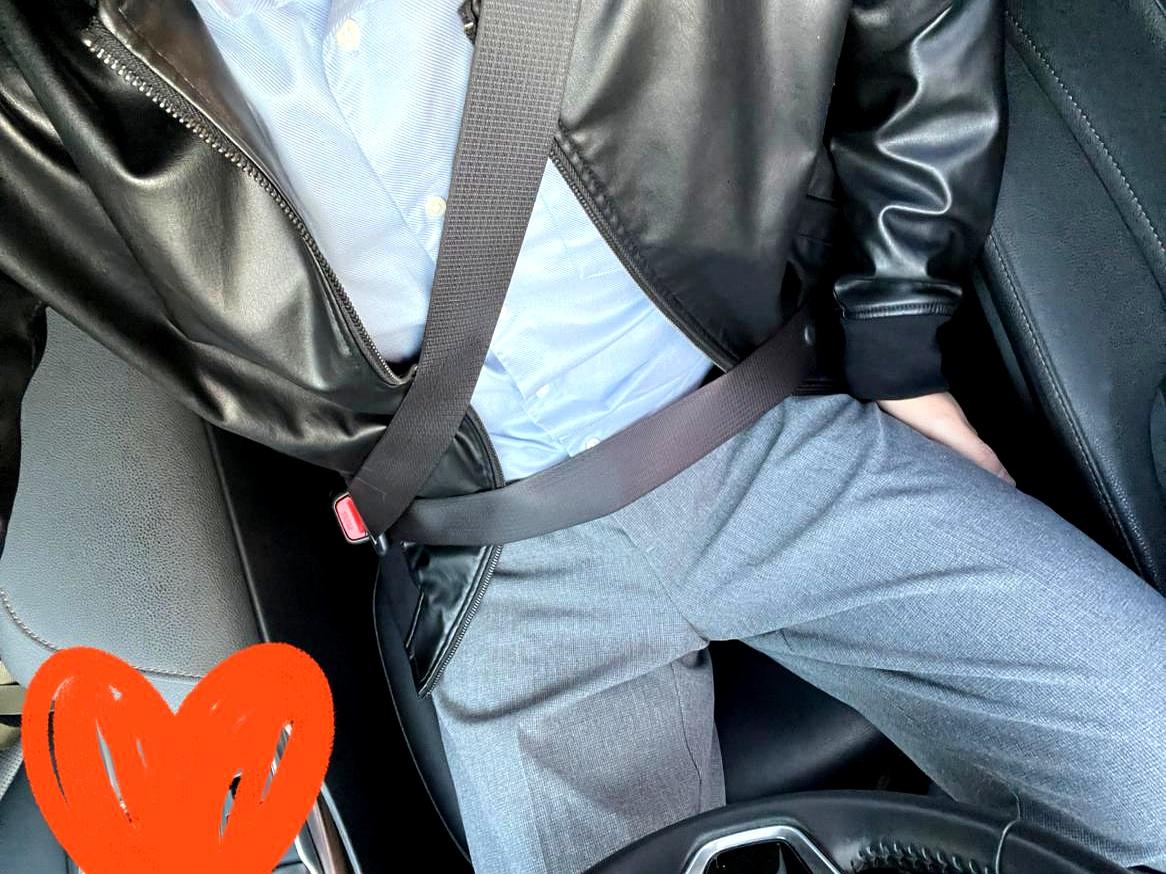 我发现一个小秘密：刚开始跑步体重掉得很快，一天一斤基本上！到了冬天这嘴巴