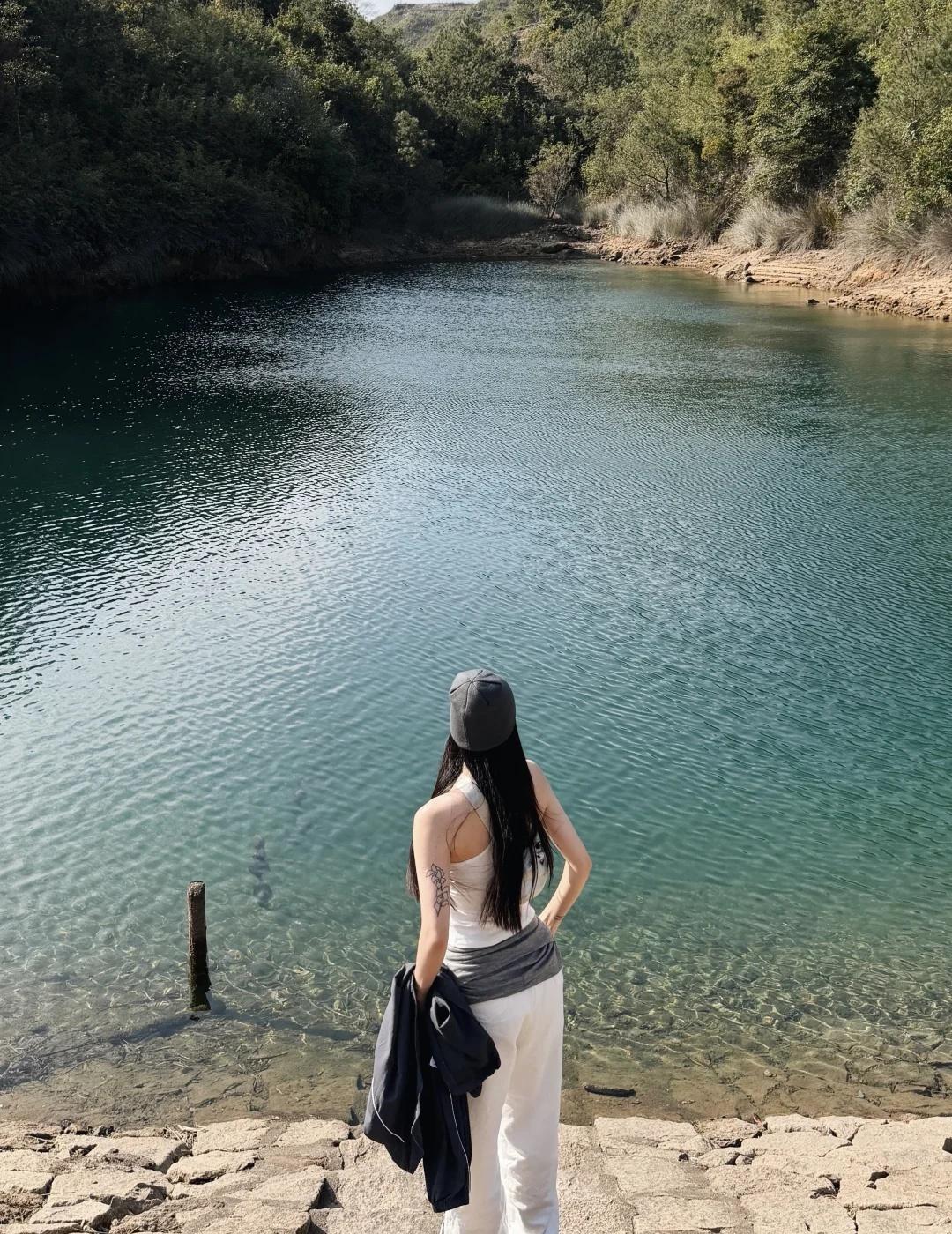 厦门｜这个水池一定要大晴天来才好看厦门爬山爬山穿搭一起进山吸氧同安七彩