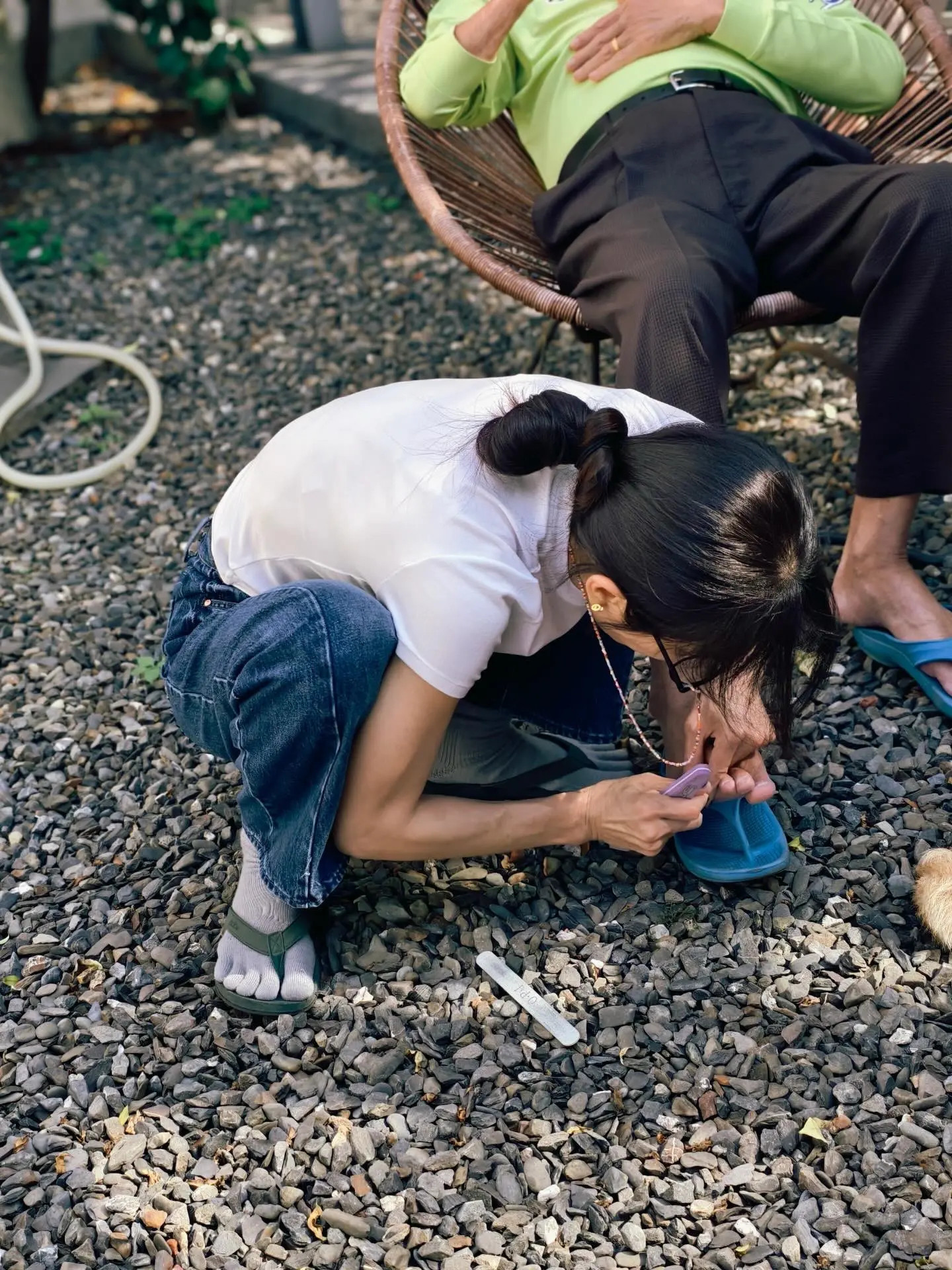 放假的Ella陈嘉桦和儿子一起回屏东啦