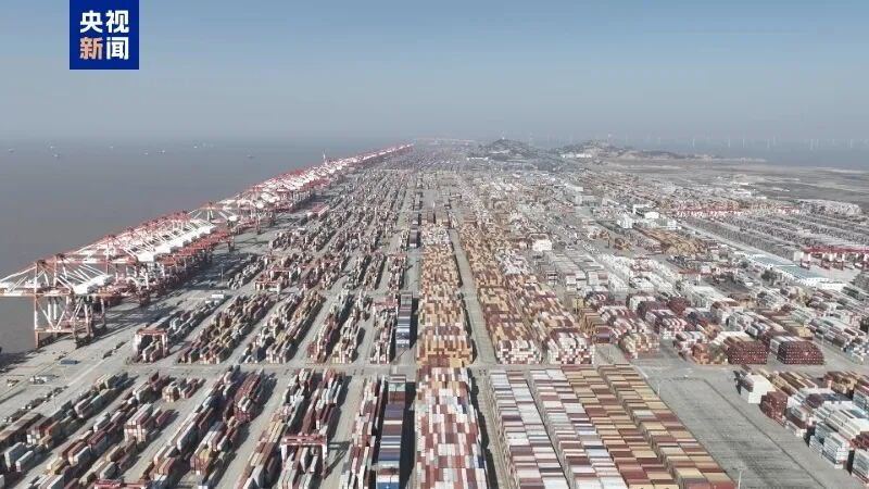 据上海海关消息，2025年，上海市实现外贸进出口值4.51万亿元，同比增长5.6