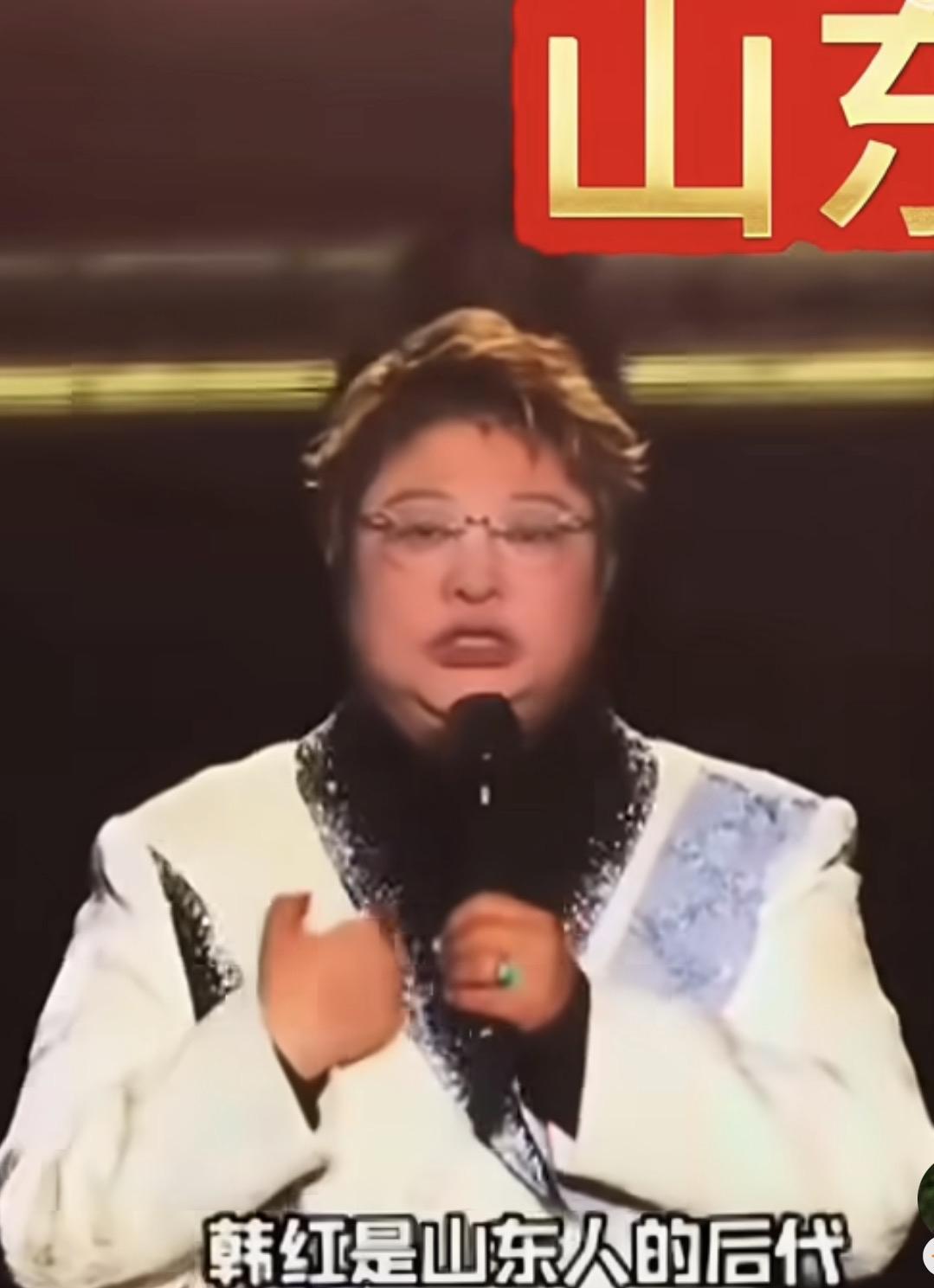 蹭一波韩红"走个面儿"的热度——这回是真翻车了。冯小刚《抓特务》首映礼，韩红