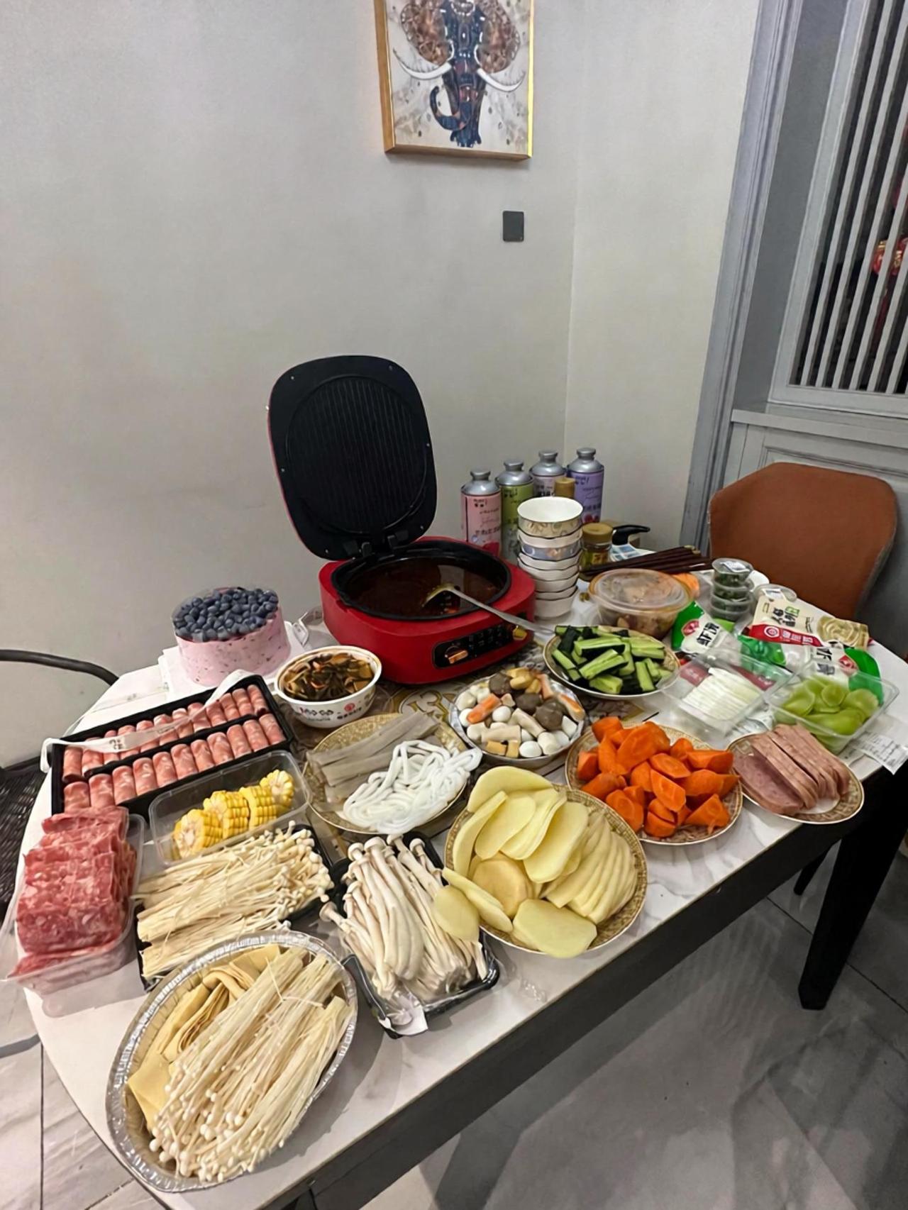 今晚闺蜜们来准备的惊喜