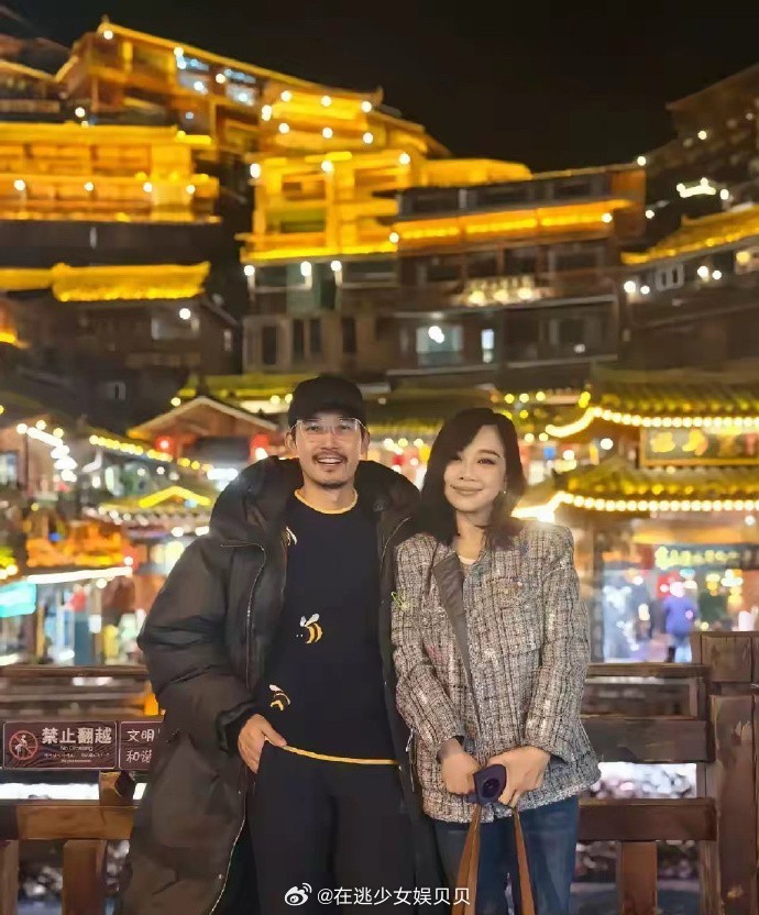 没想到他们居然是夫妻俩，现在才知道，白看了十几年电视