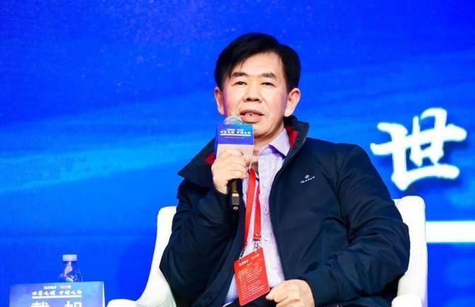 军事专家戴旭说道：“中国的军舰拦截美国军舰的时候，很多人害怕，我不知道害怕什么！