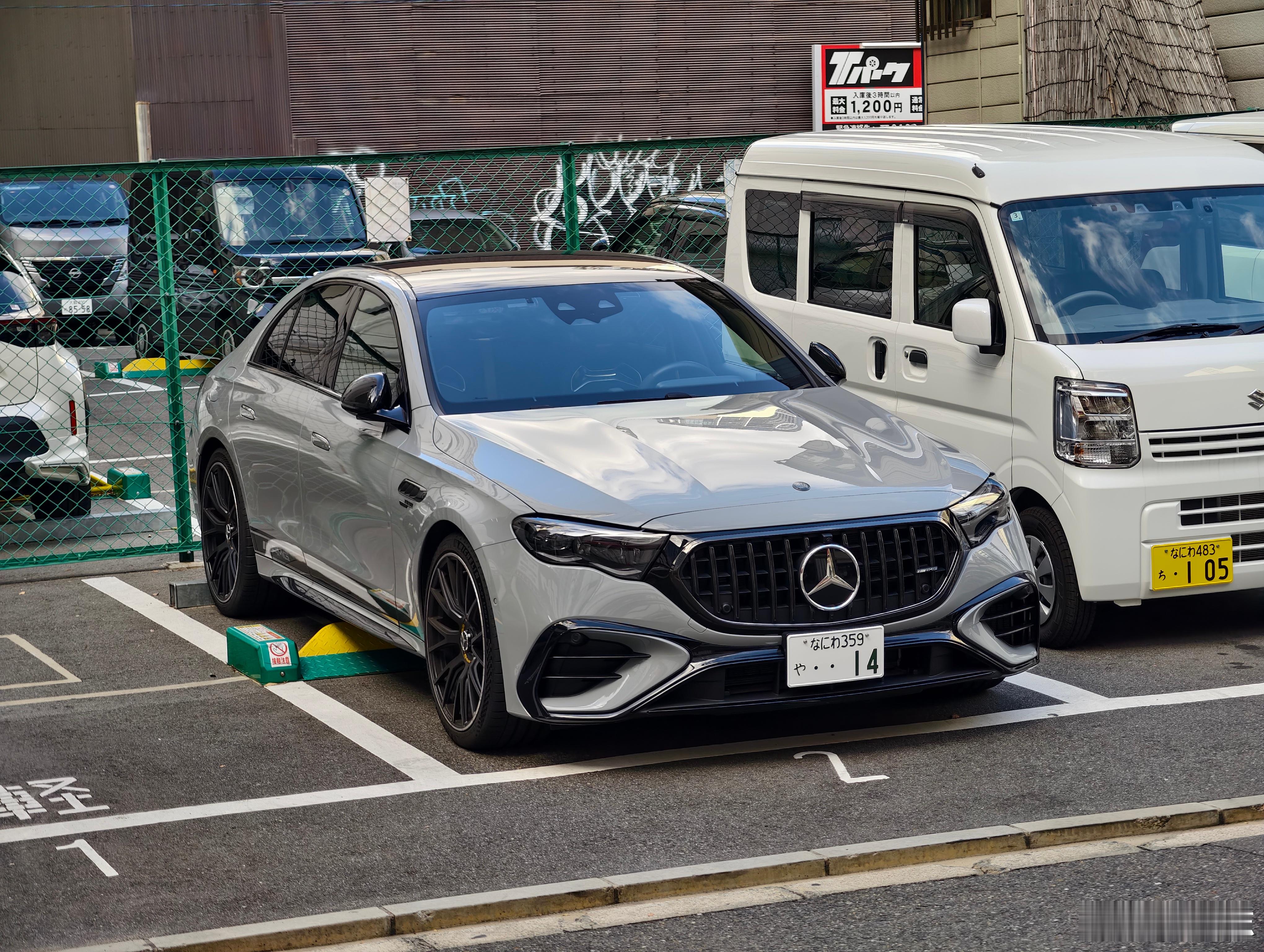 偶遇全新AMGE53Hybrid4MATIC+，这代依然是3.0直六，但换