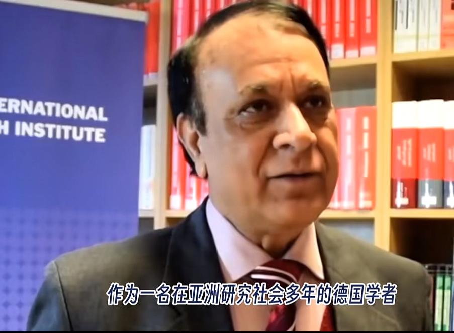 德国教授十分疑惑，比起中国人为什么印度人更加自信？特别是谈起他们的国家，总是觉得