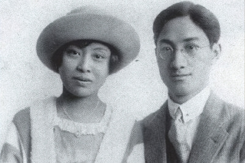 1920年，徐志摩被迫把妻子接到身边。他不喜欢妻子，却每晚都要同房。不久后，妻子