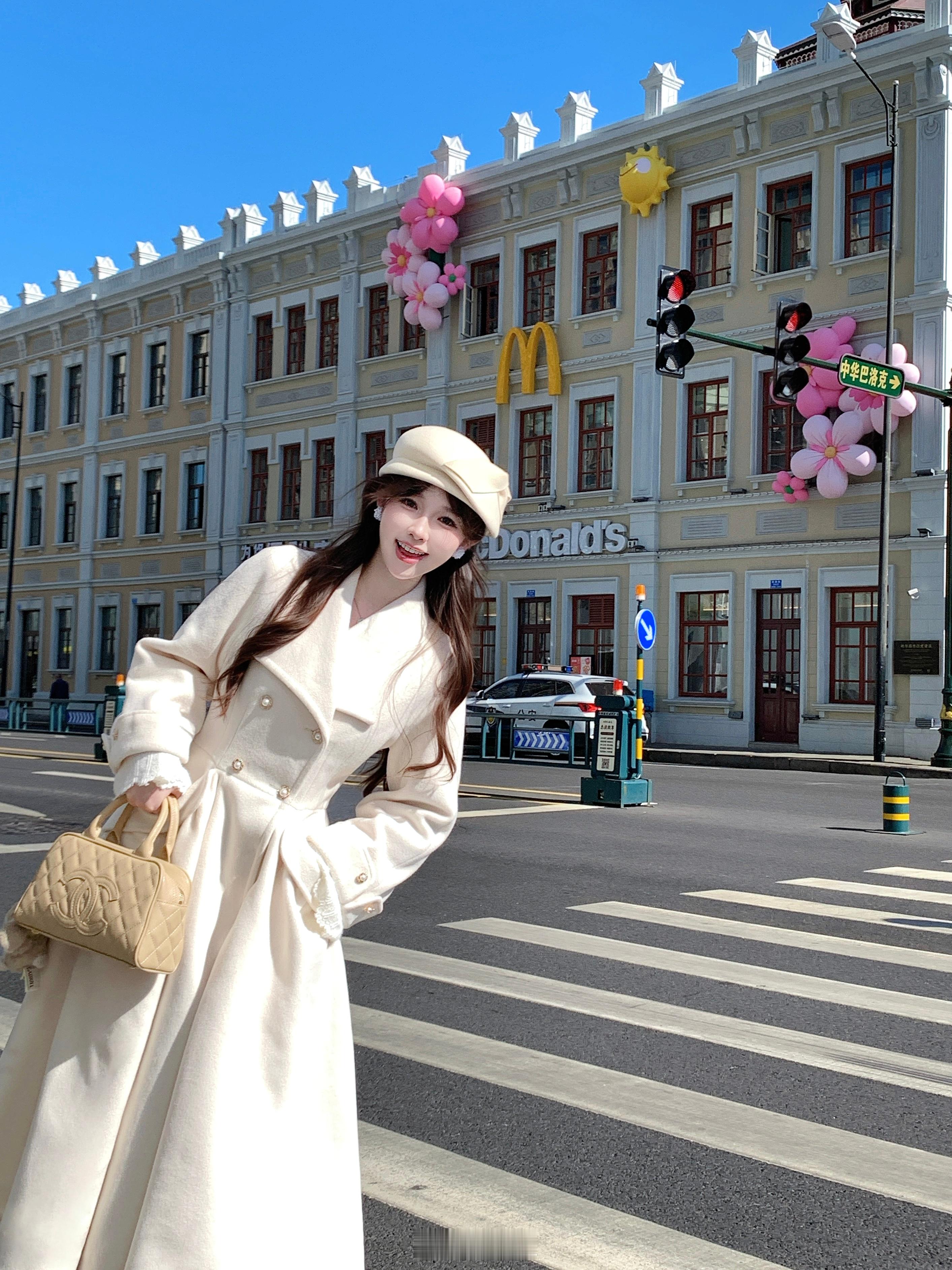 留洋千金👒穿上忍不住想转圈圈的大衣超大裙摆💃​​​