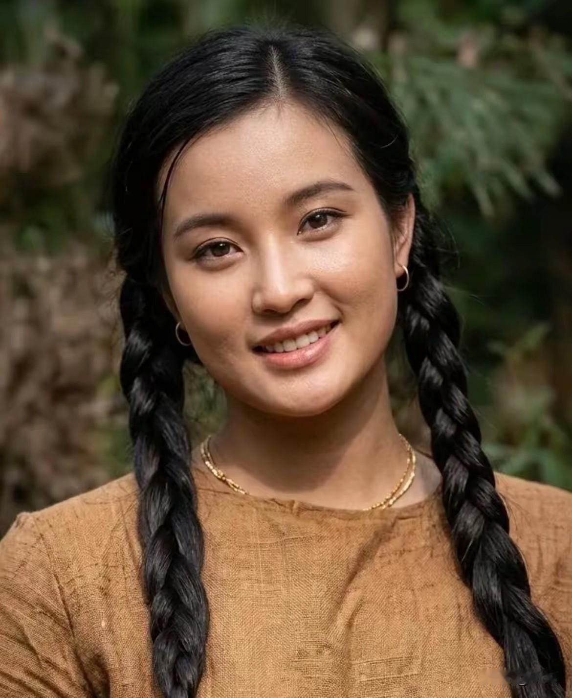 刘晓庆和何晴，中国顶级大美女，你更喜欢谁
