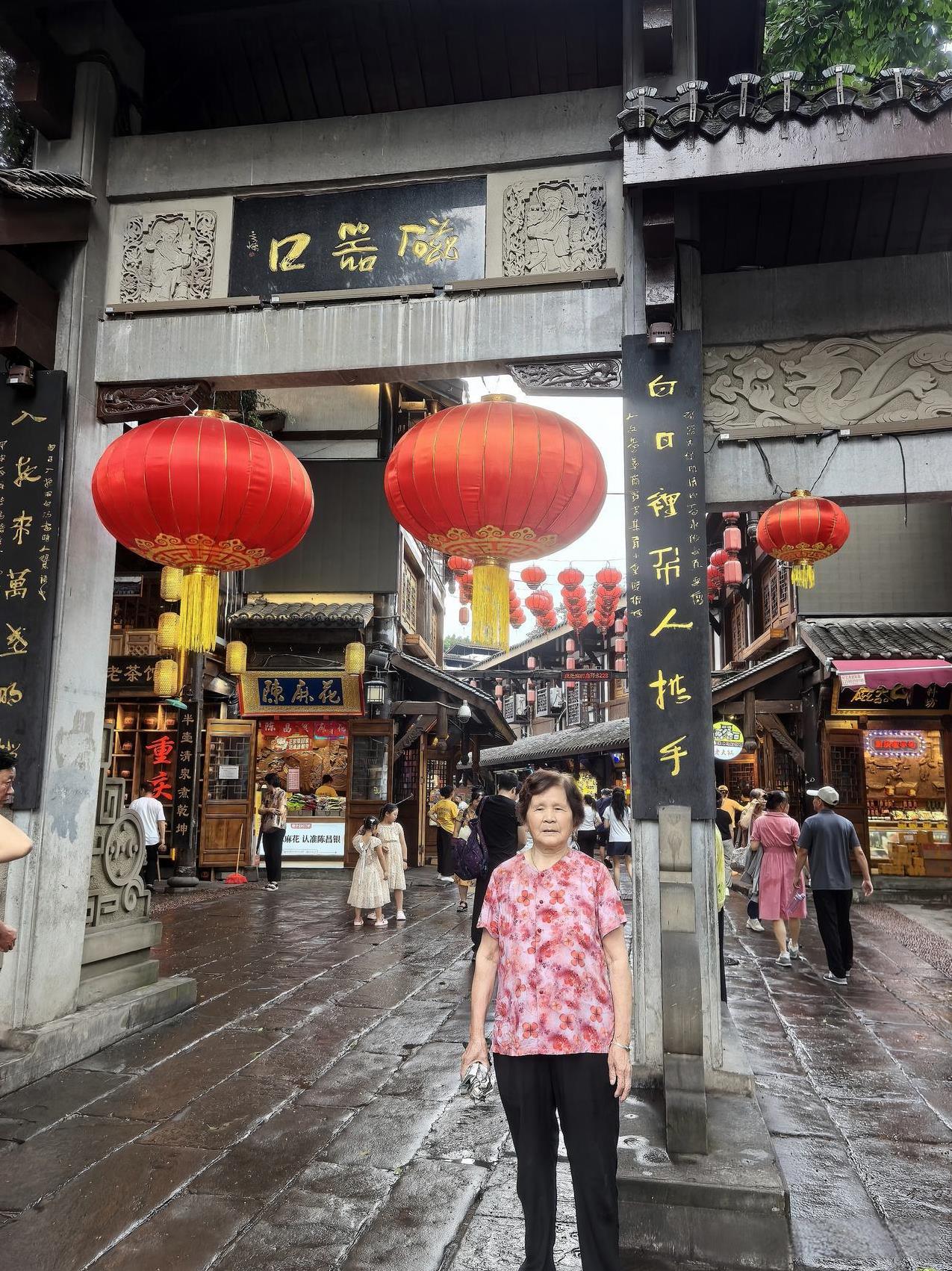 别人生病了，一定要去看吗？今天真开心，我竟然成功地，阻止了，老妈去看一位生病的
