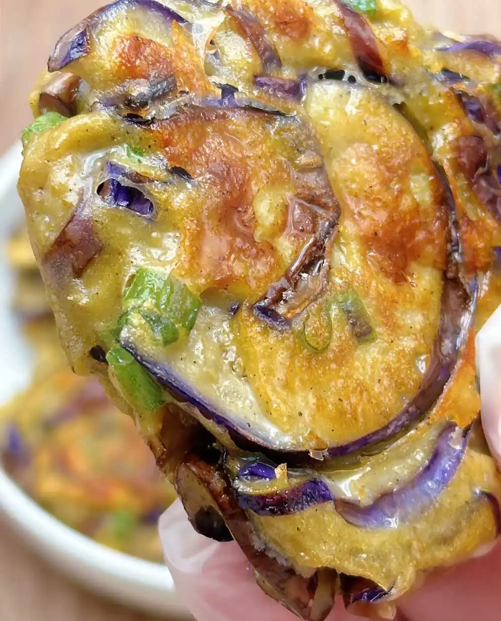 香嫩的茄子鸡蛋饼真的是香