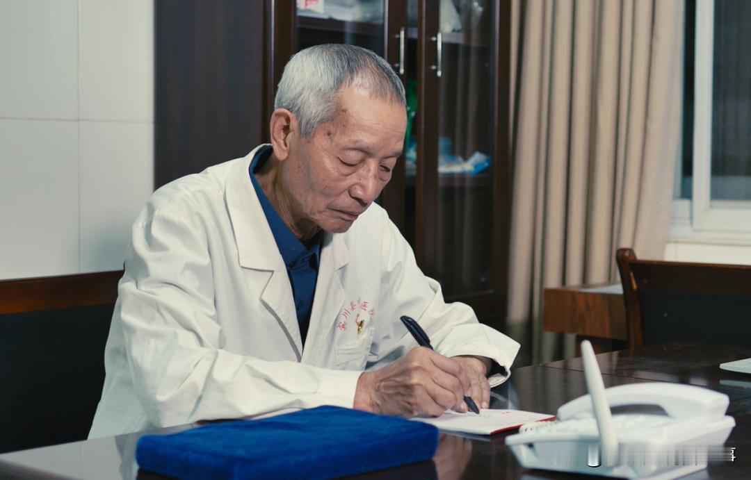 云南大理有名的老中医云南大理地区有许多知名的老中医，以下是一些在当地享有盛誉的