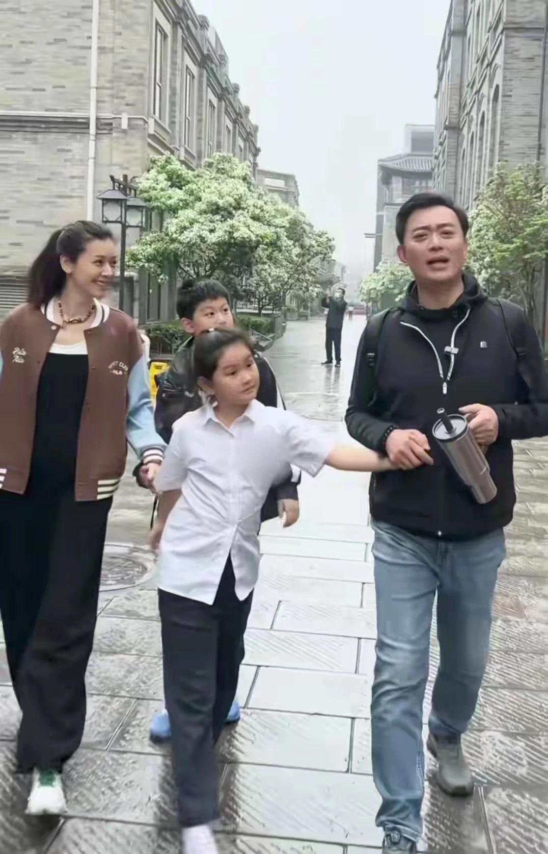 黄海冰年轻时颜值真的超高！他演的秦叔宝古装造型帅到没朋友，公认的古装男神！