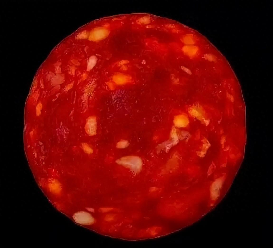 法国巴黎，知名物理学家埃蒂安·克莱因几年前曾发了一张“恒星照片”骗过全球网友，结
