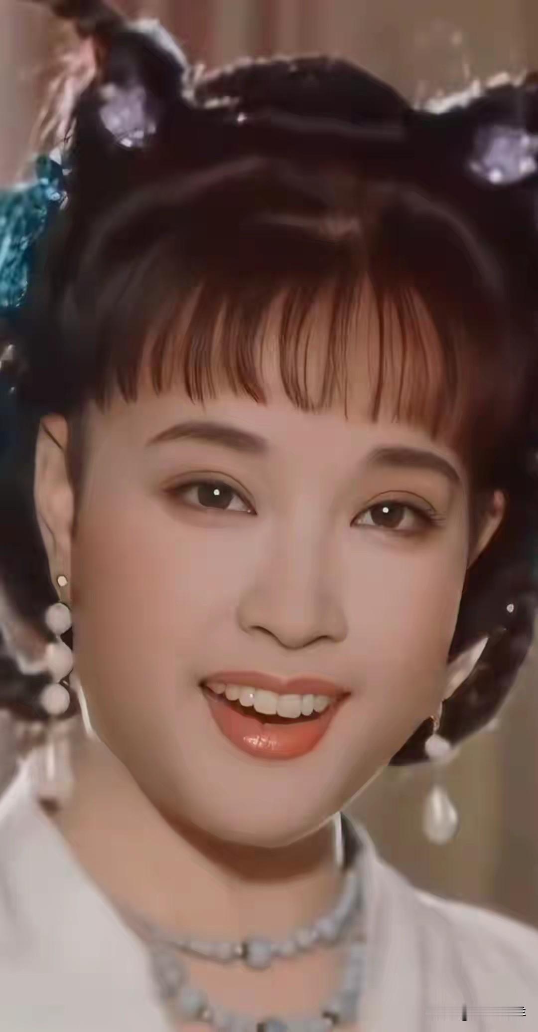 40岁的刘晓庆饰演少女时期武则天，宛如水出芙蓉，丝毫没有违和感。75岁