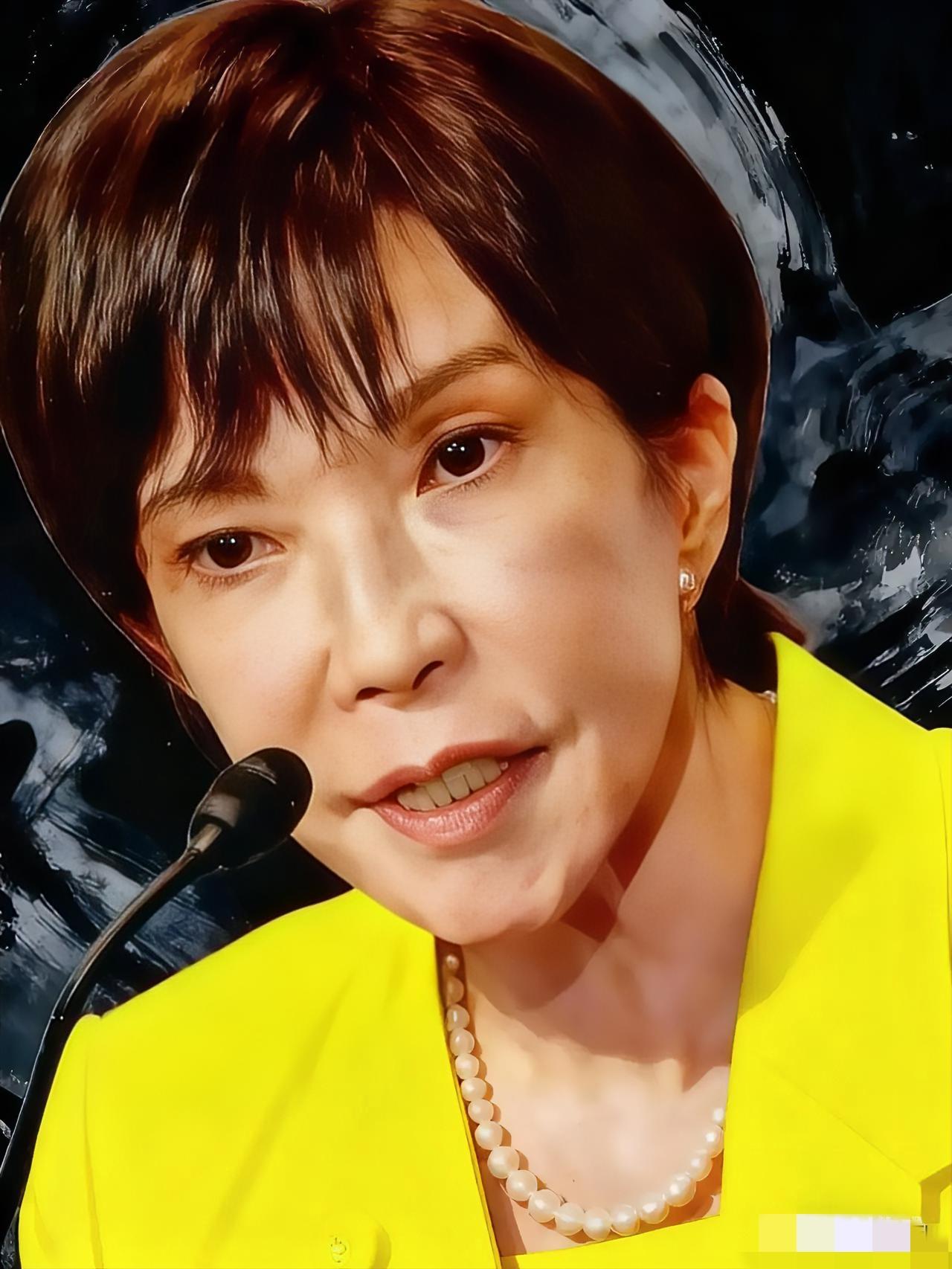 中午和一群战友聚会，席间有好几位战友在谈论时下的中日关系时，都说日本提前大选了，