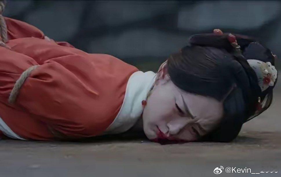《折腰》大结局太虐了！小乔和魏劭幸福的生活在一起，还有了一个女儿，而大乔因不忍比