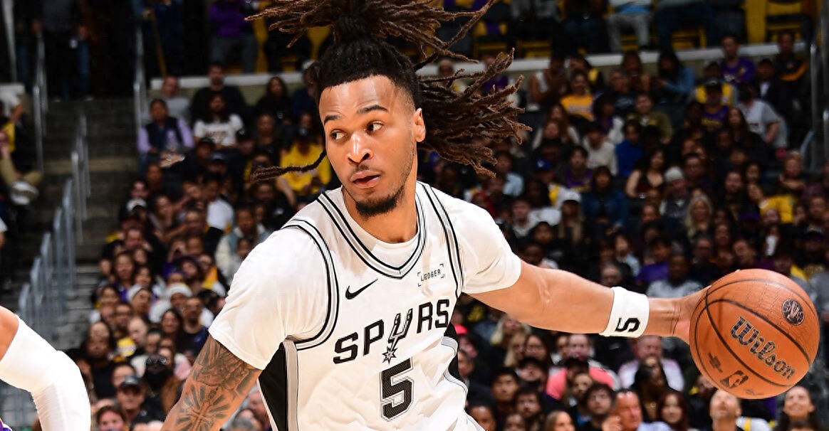 想了一下，感觉卡斯尔真是幸运啊选秀，去到了自己想去的球队。正好参与了球队的上