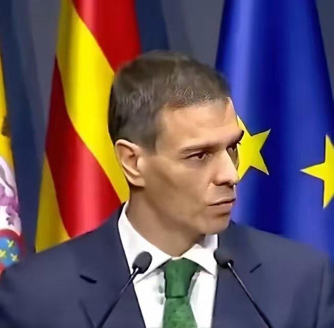 重大新闻：塞浦路斯请求英国保证其军事基地仅用于人道主义用途。否则，将拒绝场地租借