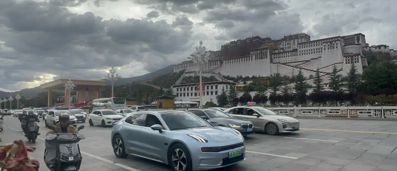 20万公里极氪001保养，首次换轮胎。去重庆极氪家保养极氪001，跑了202