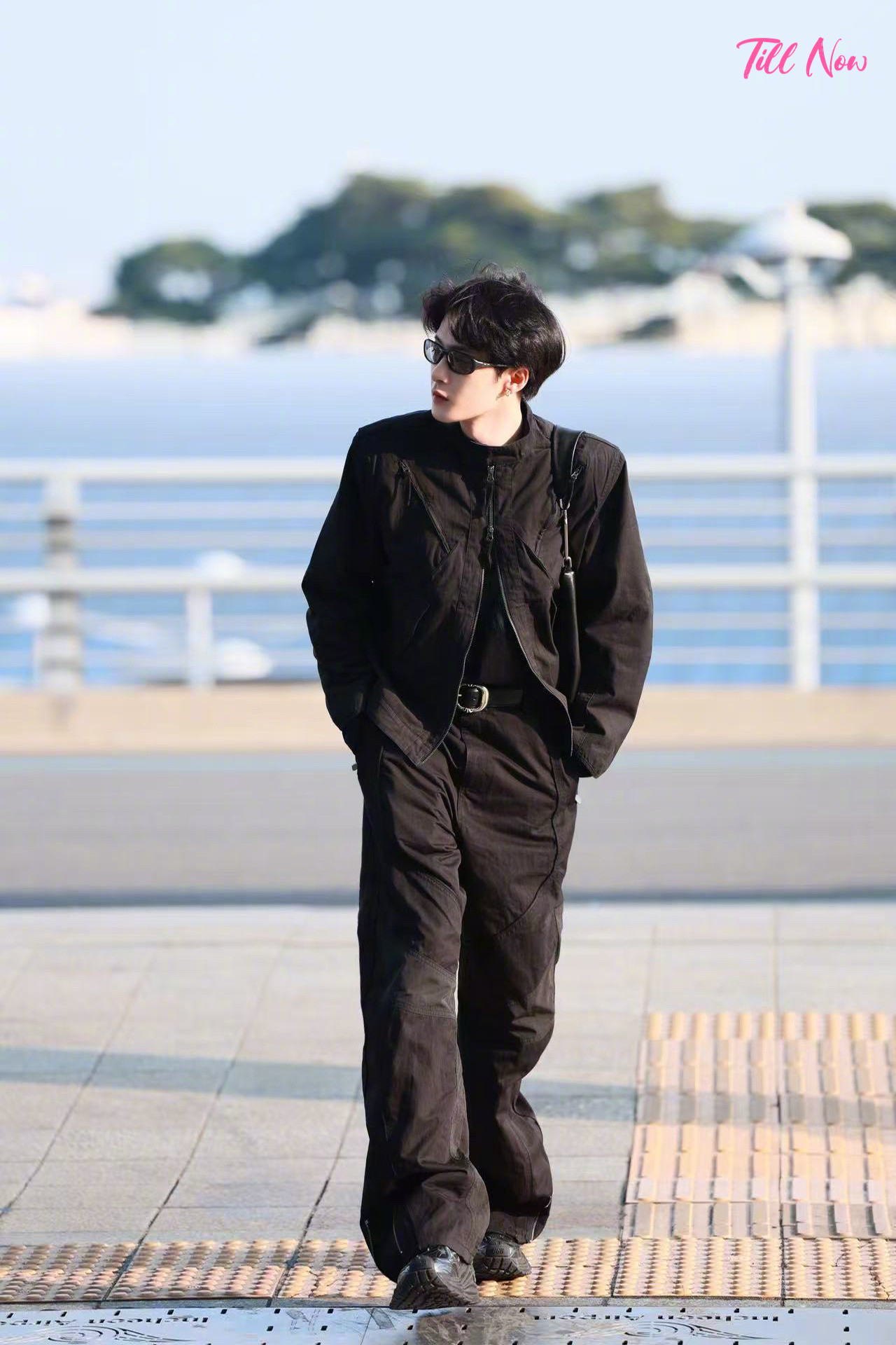 檀健次你神图有了檀健次你神图有了！韩国的机场出发图完全就是男团成员照好么？檀健