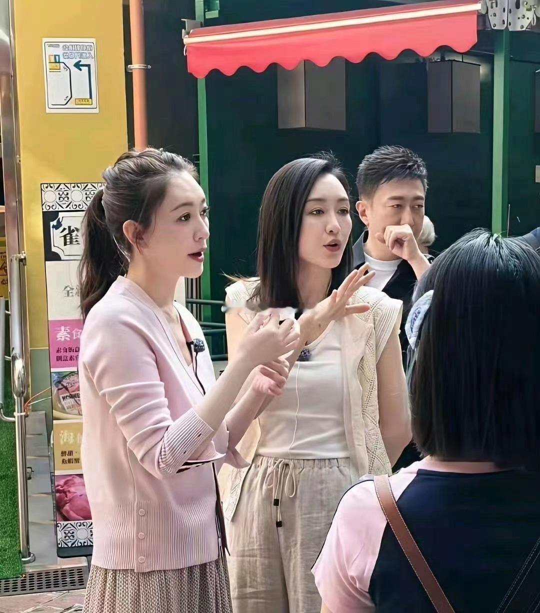 原来她们现实中长这样啊……果然不是谁都能做成女明星的！