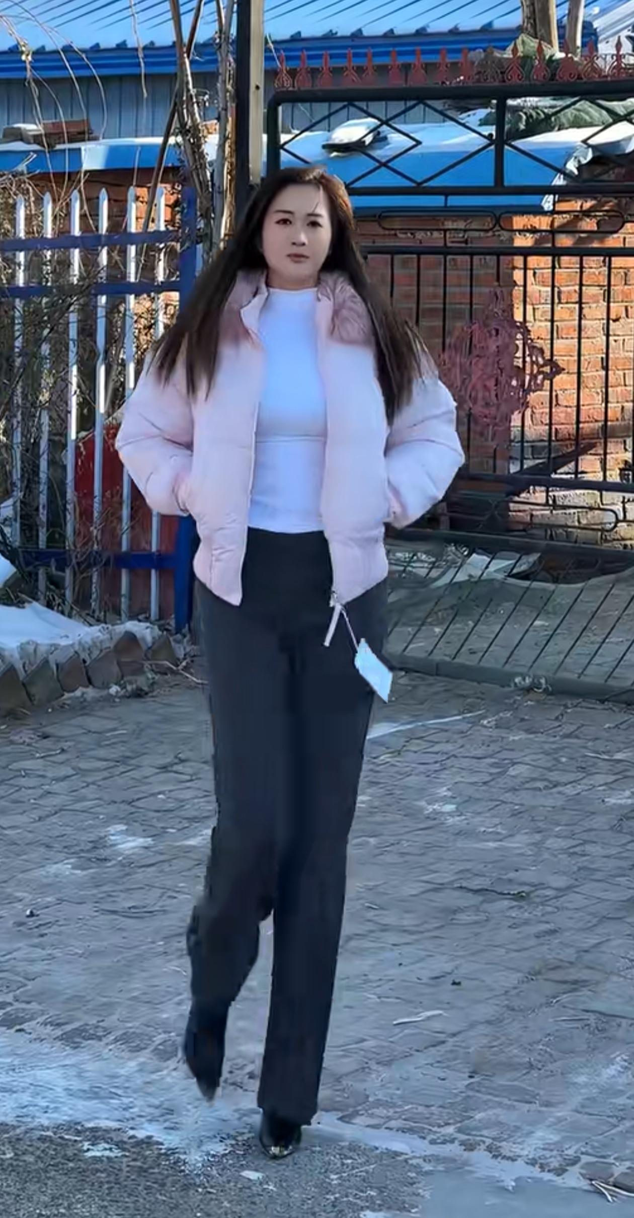 不得不说，北方女人的身材和气质都是杠杠的。