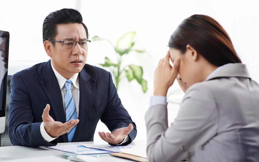 为什么现在的年轻人，都不尊敬领导了？金锋老师告诉你：核心就三个字：不值当！以