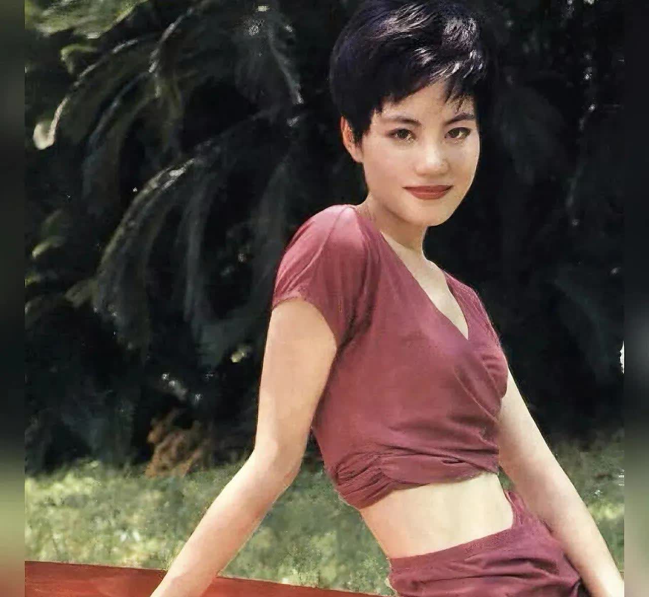 张柏芝就是拍马也追不上王菲，王菲年轻时候的气质真的甩张柏芝十万八千里？大家