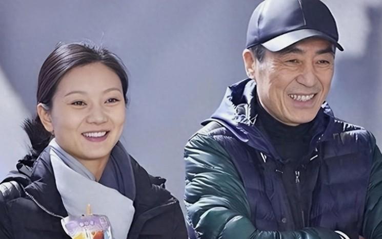 张艺谋选陈婷，年轻、身体健康、长相不丑，是为他生儿育女的最佳人选。 陈选张，