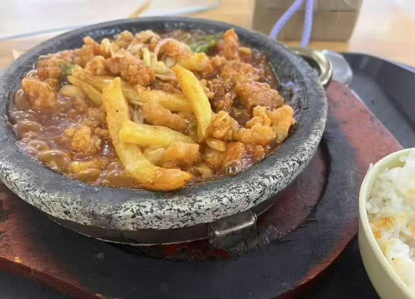 食堂的大爷真的有在好好做饭​​​
