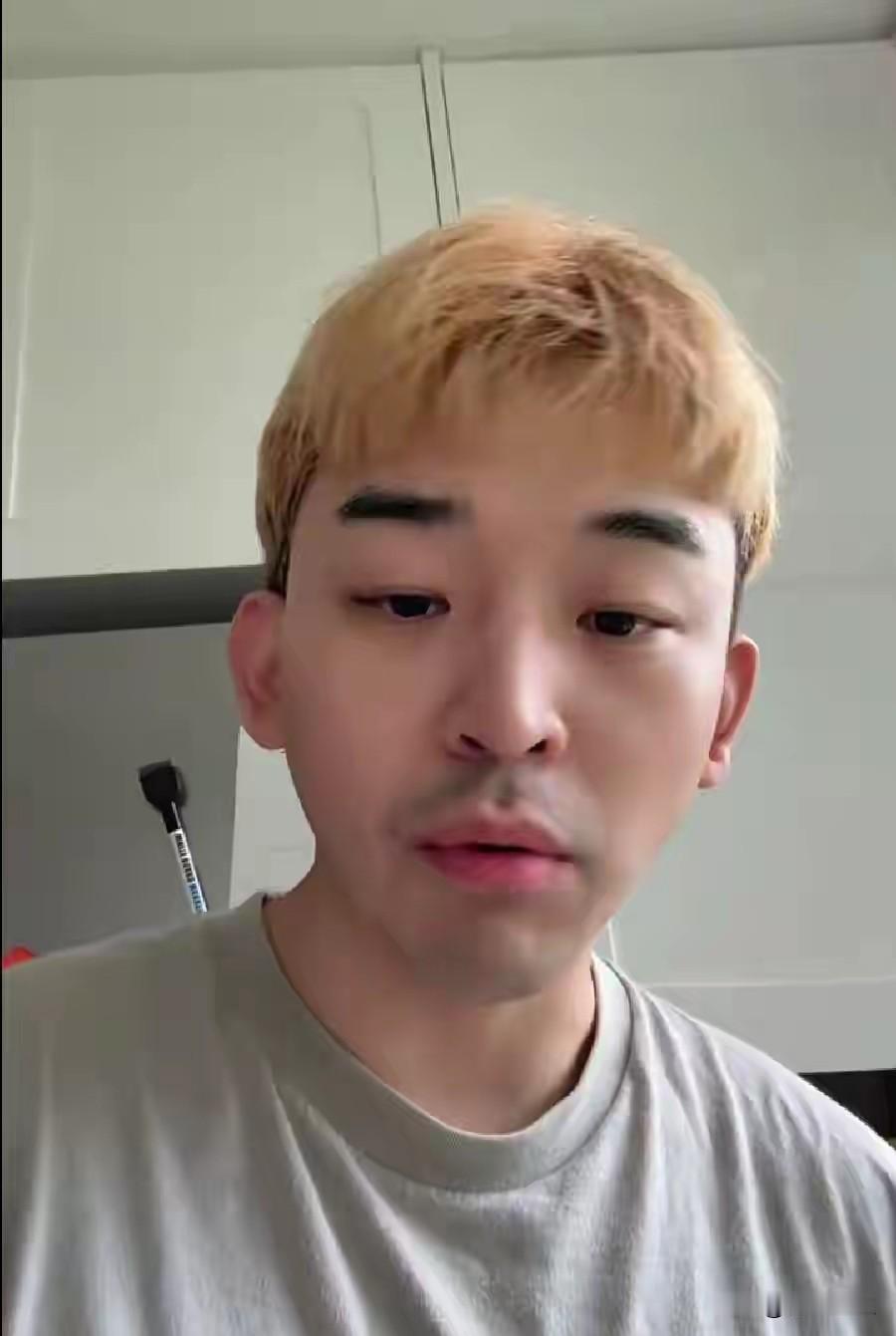 国际乒联工作者梁宏博怒了！我不是站队樊振东，而是有些人过分了！他说:伦敦世