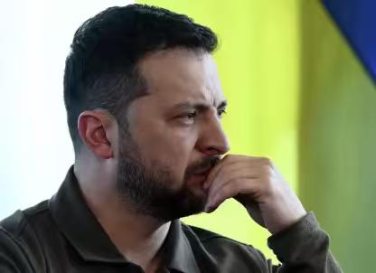 泽连斯基在12月8日通篇的发言中，拐弯抹角、间接地扯上了中国，他阐述了中美是两极