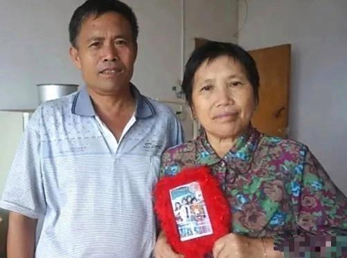 湖南1男子丧偶，她娶了二婚女子为妻，靠种田把3个继女供养成博士，亲生子女却辍学打