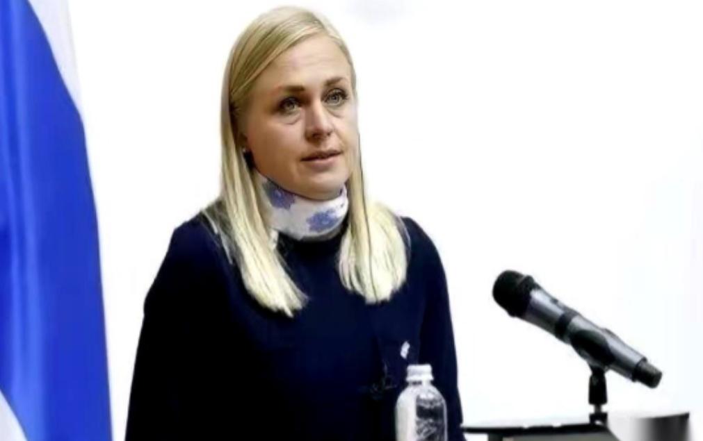 欧洲傻眼了！你敢冻我2100亿？好！我直接“合法抄家”2800亿。 