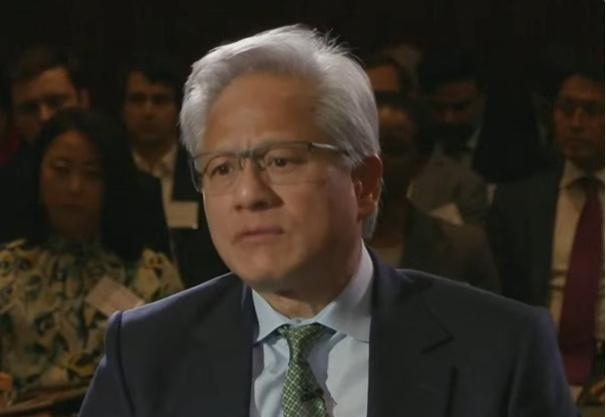 黄仁勋最近说了句挺有意思的话。这位英伟达的CEO在见了特朗普之后，被记者问到：如