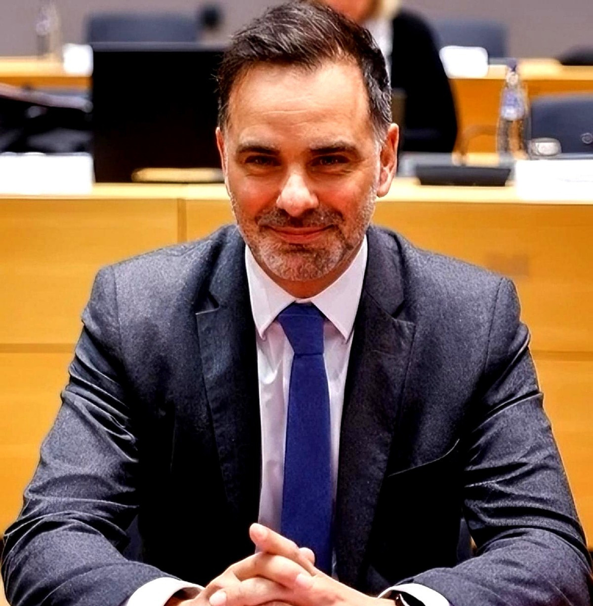 法国白兰地，关税要解决---哎哟喂，法国人这是急了！自打