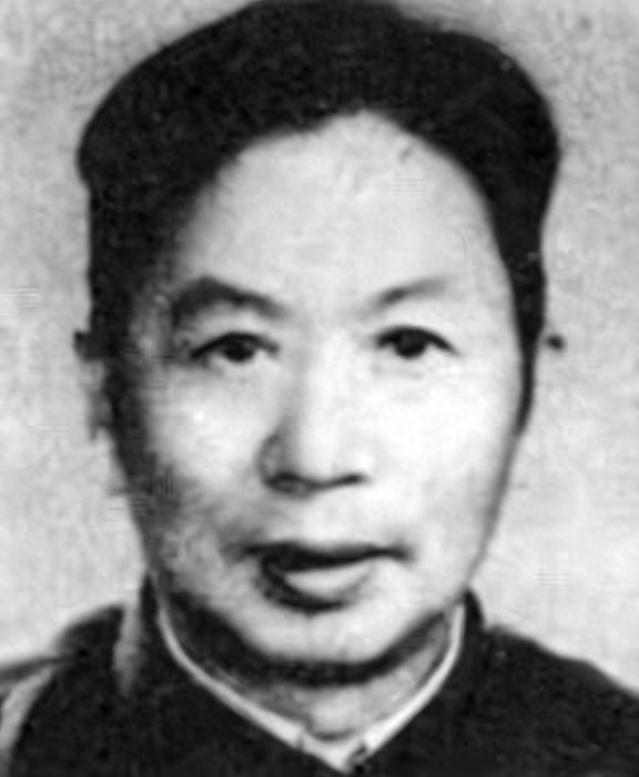 1954年毛主席见到族侄，得知时任湘潭县委书记名字后：他当得了吗“1954年1