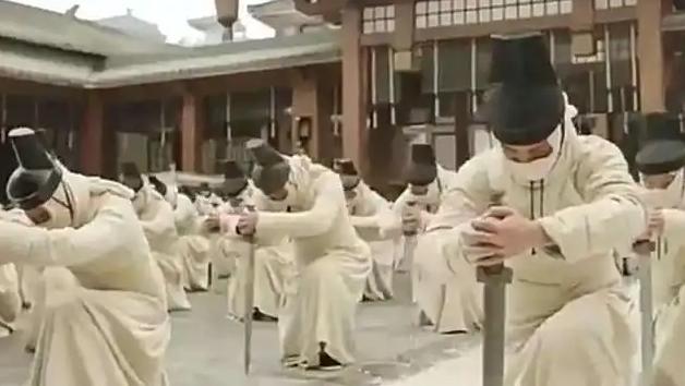 为什么古代的死士肯为主人卖命？荆轲脚步沉稳地走进秦王宫，袖中匕首已然准备就绪