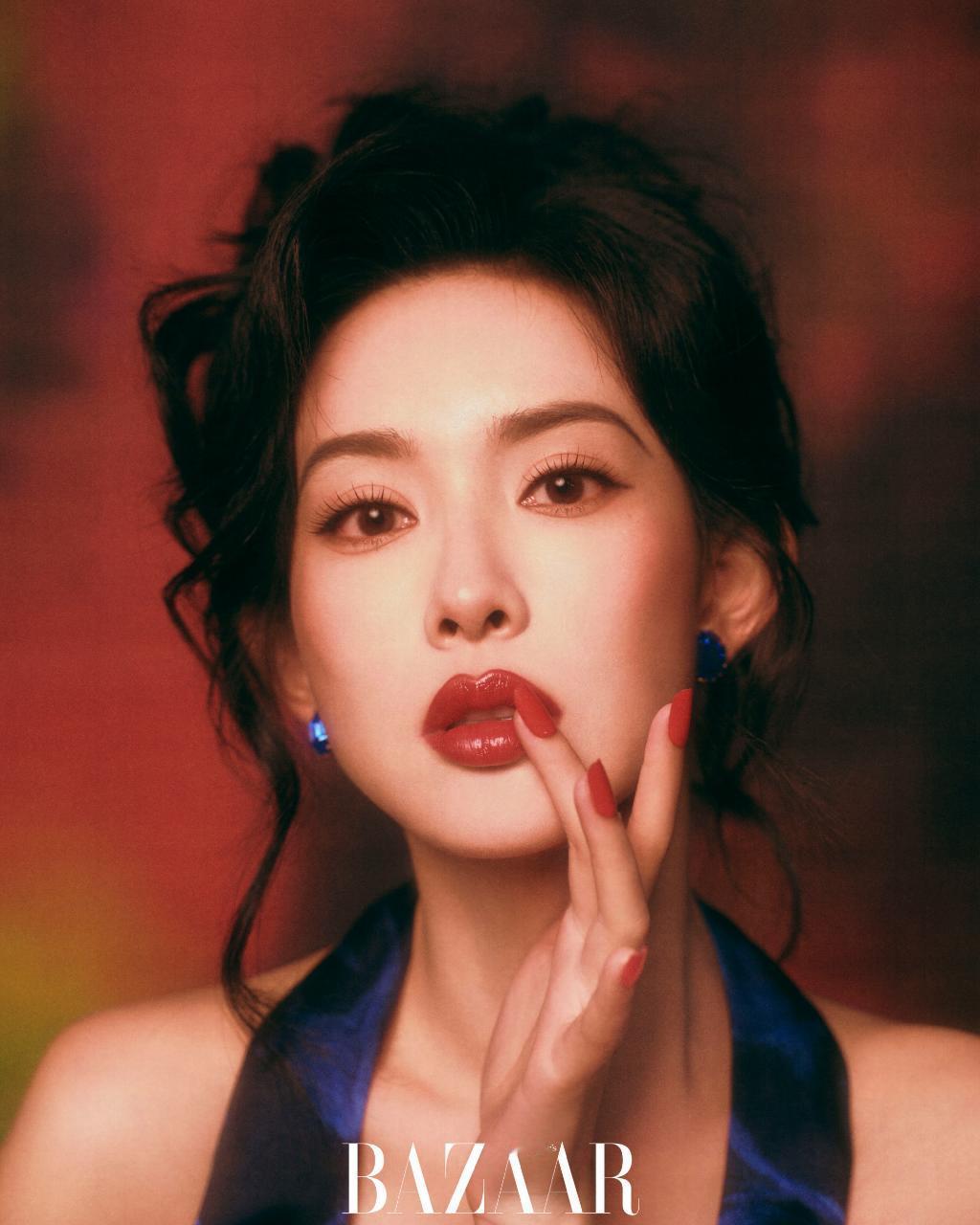 投稿孟子义最新杂志造型港风明艳美女​​​