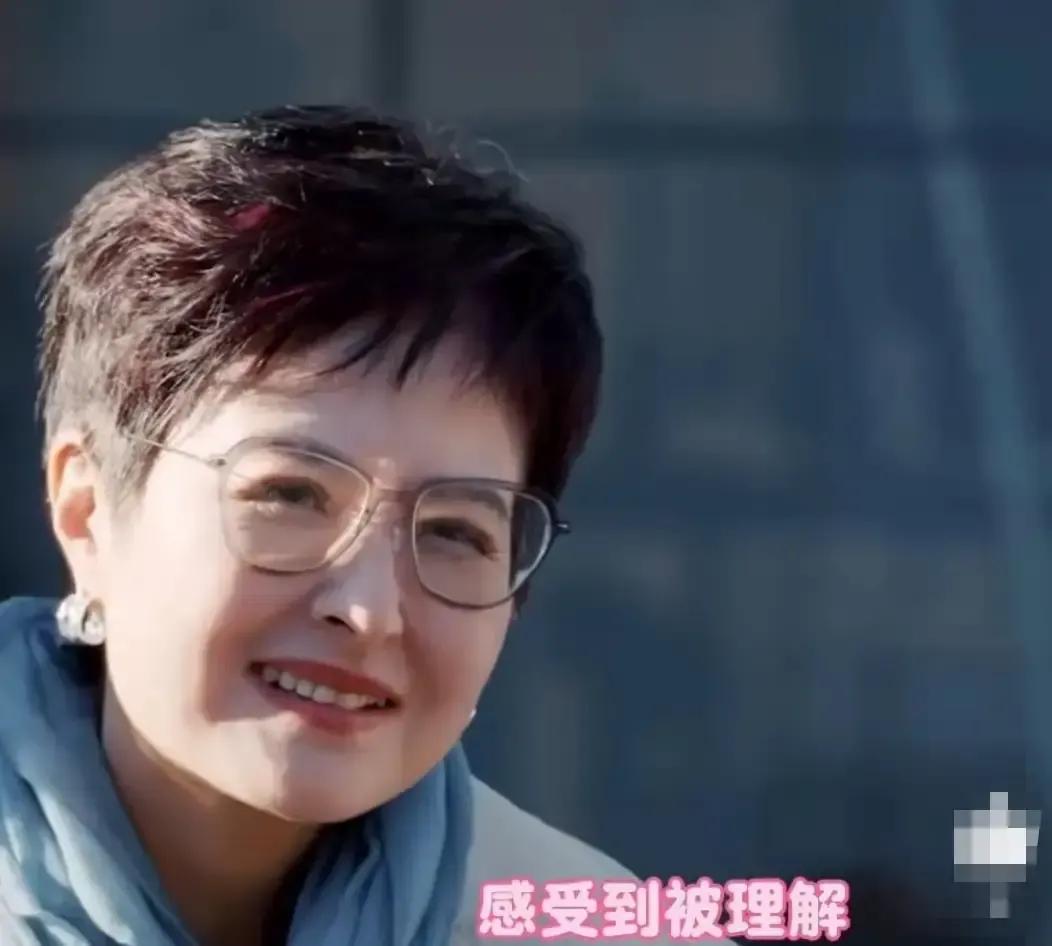 张泉灵问郭柯宇怎么靠《再见爱人》翻红，郭柯宇一句“我没演，只是面对过去”直接冲上