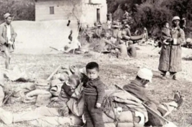 1940年，日军玷污了宋大海的妻子，杀了他的儿子。谁料，宋大海竟邀请日军喝酒，在