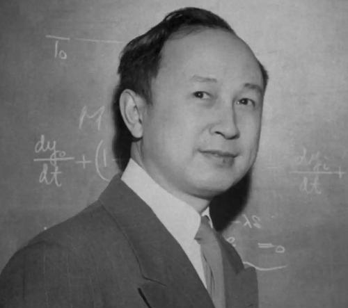 1955年，钱学森回国之后，中国科学院按照教授一级工资，给钱学森每月335.8元