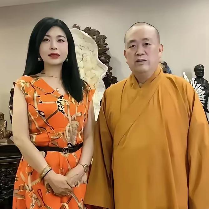 花和尚少林寺住持释永信，长期与多名女性保持不正当关系，并育有私生子。27日，已经