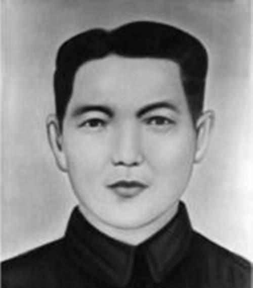 1949年，一个红军叛徒大摇大摆走进江西万安区政府，以老党员的身份大言不惭地提要