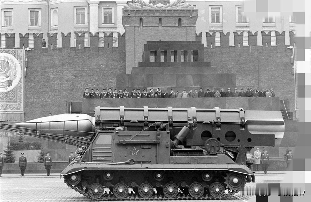 在上世纪五十年代的苏联阅兵式当中的常客2K4弹道导弹的实际产量并不多，具体的说，