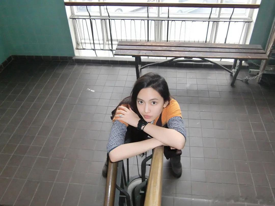 好像跑男时期的baby呀