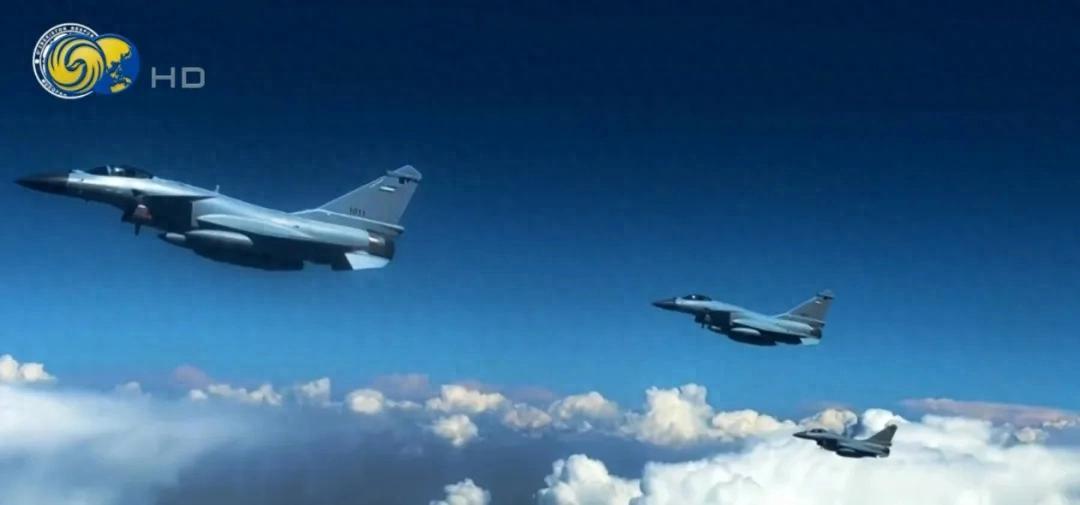 乌兹别克斯坦这波"截胡"真够快！8月30日，乌方公开本国飞行员驾驶中国歼-10C