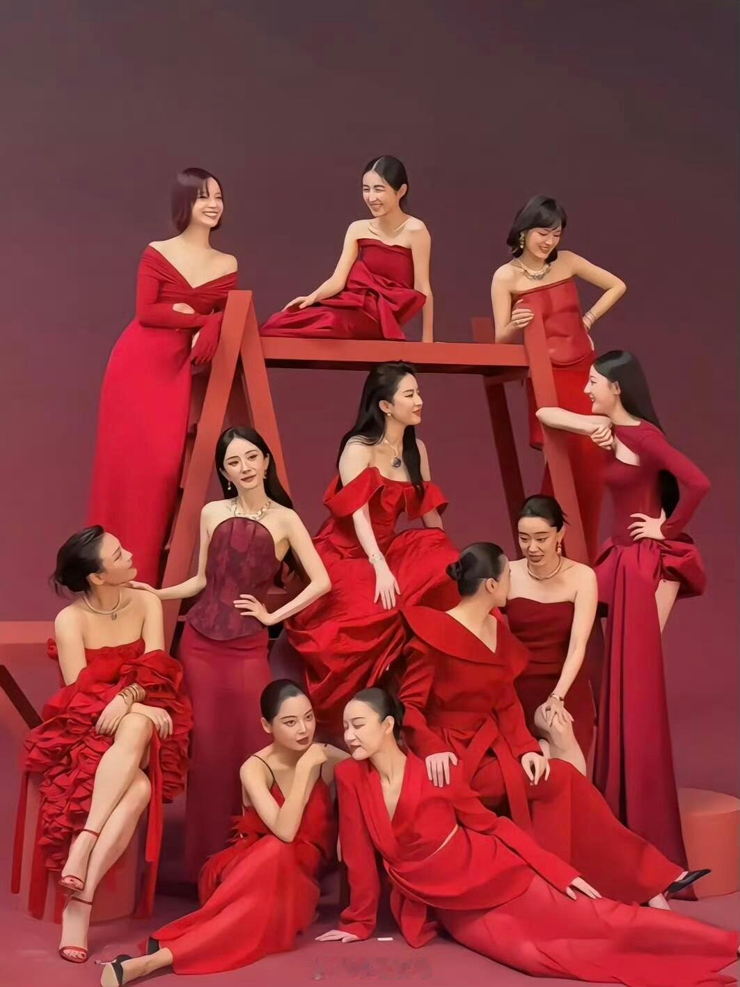 事实证明，她真的是京圈小公主，这么多女明星，你第一眼看到的是谁？​​​