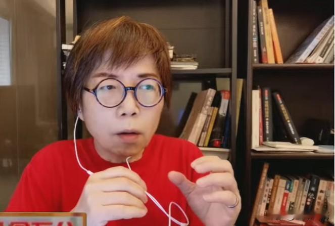 黄智贤：我从来没有跟邱毅同一个阵营前立委邱毅发文说，“我一直帮黄智贤讲话，就